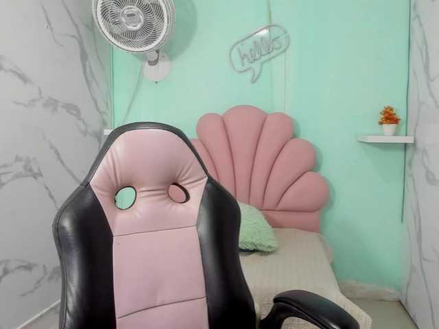 valeria-martinez19 live cam on BongaCams