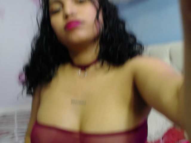 valeria-martinez19 live cam on BongaCams