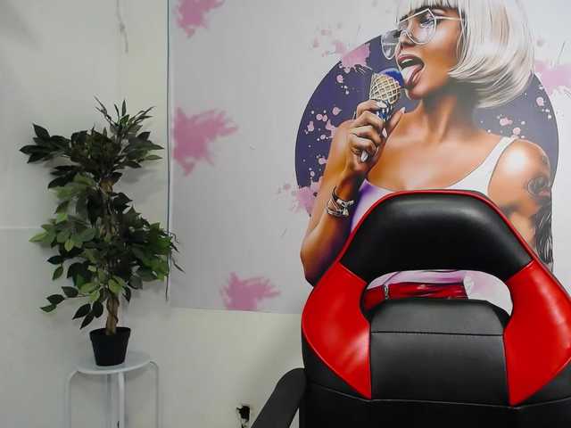 valeria-martinez19 live cam on BongaCams