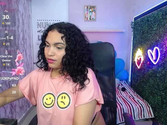 valeria-martinez19 live cam on BongaCams
