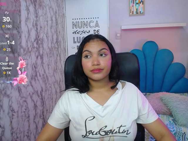 valeria-martinez19 live cam on BongaCams