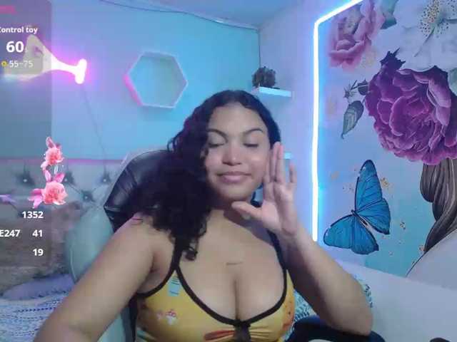 valeria-martinez19 live cam on BongaCams