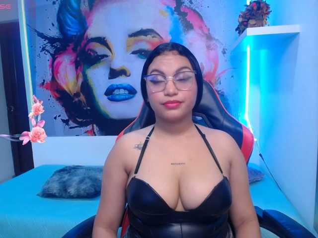 valeria-martinez19 live cam on BongaCams