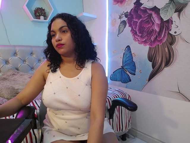 valeria-martinez19 live cam on BongaCams