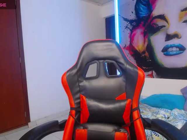 valeria-martinez19, live now on BongaCams