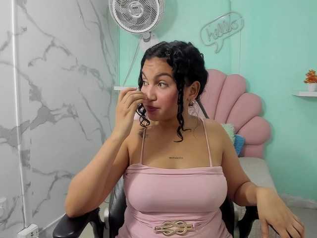 valeria-martinez19 live cam on BongaCams