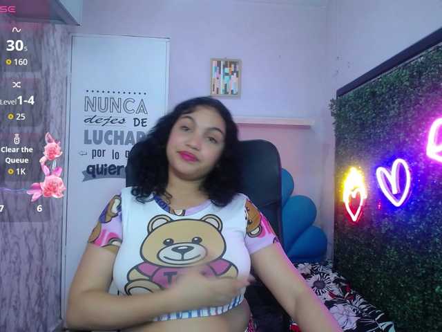 valeria-martinez19 live cam on BongaCams
