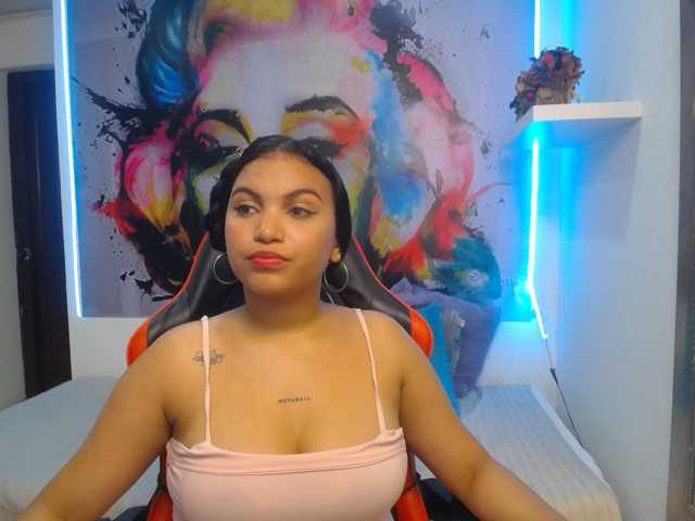 valeria-martinez19 live cam on BongaCams