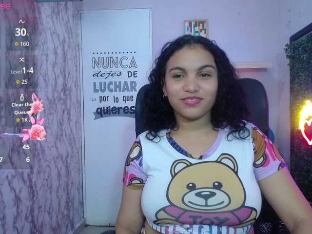 valeria-martinez19 live cam on BongaCams
