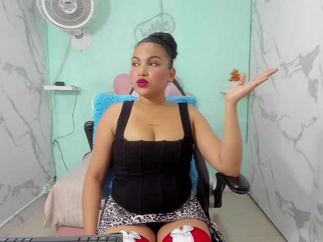 valeria-martinez19 live cam on BongaCams