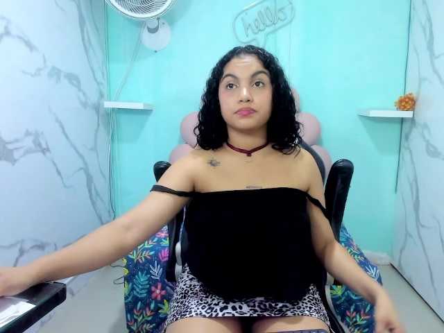 valeria-martinez19 live cam on BongaCams