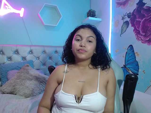 valeria-martinez19 live cam on BongaCams