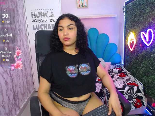 valeria-martinez19 live cam on BongaCams