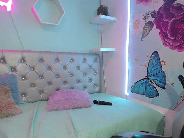 valeria-martinez19 live cam on BongaCams