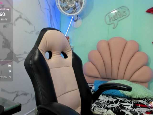 valeria-martinez19's BongaCams show and profile