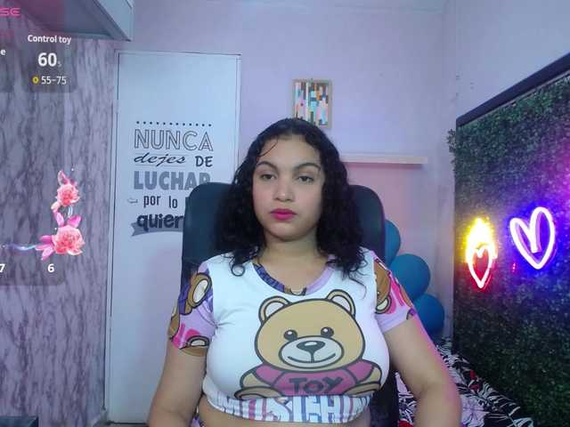 valeria-martinez19 live cam on BongaCams