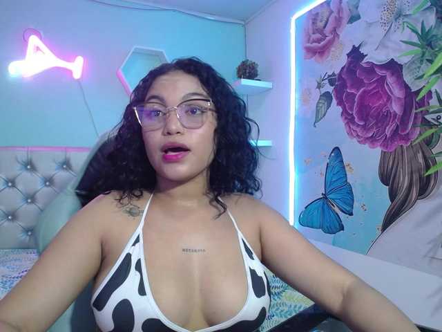 valeria-martinez19 live cam on BongaCams