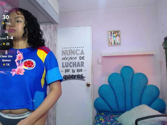 valeria-martinez19 live cam on BongaCams