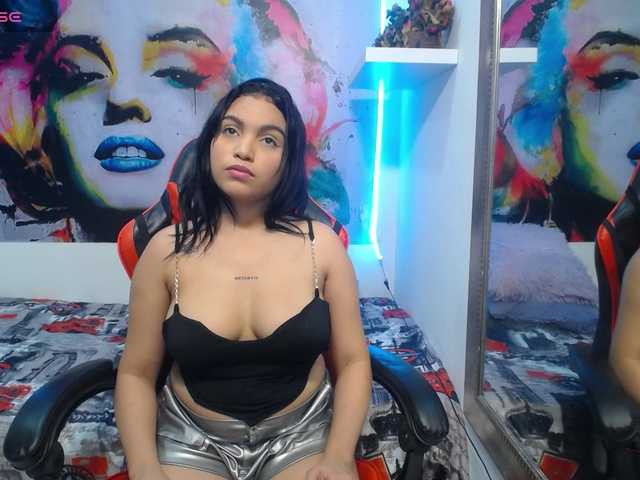valeria-martinez19 live cam on BongaCams