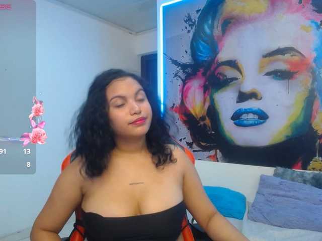 valeria-martinez19, en vivo ahora en BongaCams