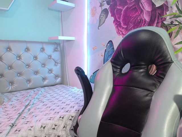 valeria-martinez19 live cam on BongaCams