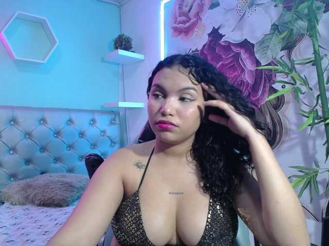 valeria-martinez19 live cam on BongaCams