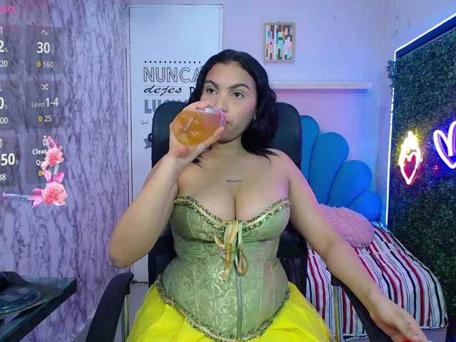 valeria-martinez19 live webcam show
