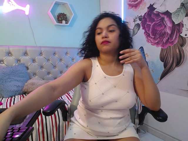 valeria-martinez19 live cam on BongaCams