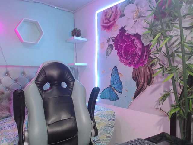 valeria-martinez19 live cam on BongaCams