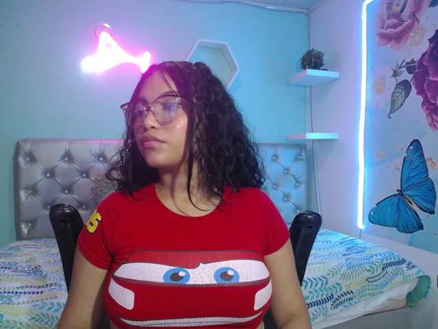 valeria-martinez19 live cam on BongaCams