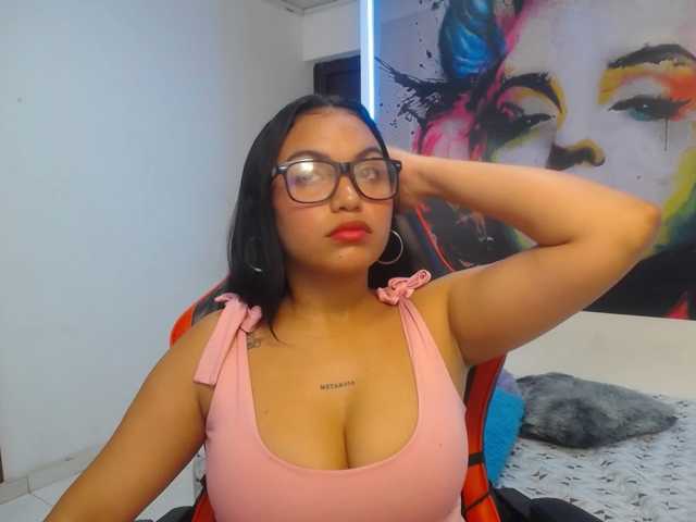 valeria-martinez19 live cam preview