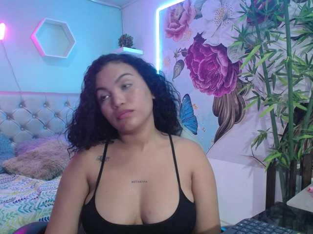 valeria-martinez19 live cam on BongaCams