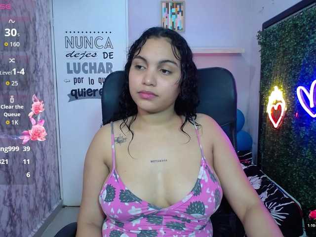 valeria-martinez19 live cam on BongaCams