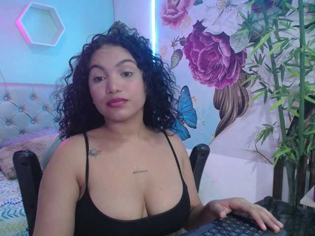 valeria-martinez19 live cam on BongaCams