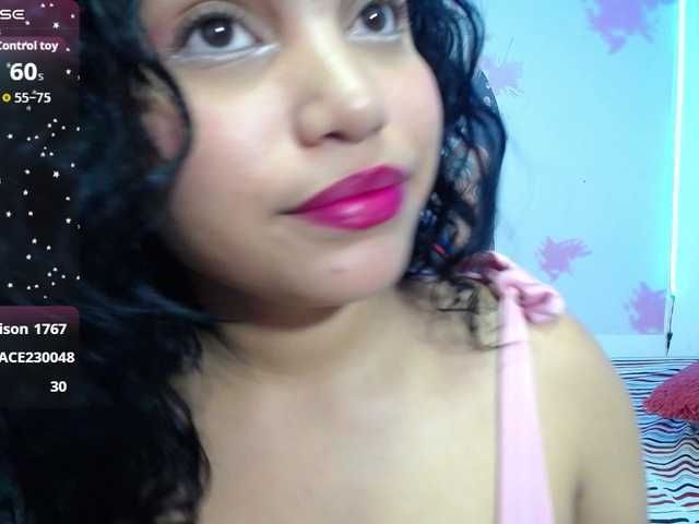 valeria-martinez19 live cam on UnifiedCams