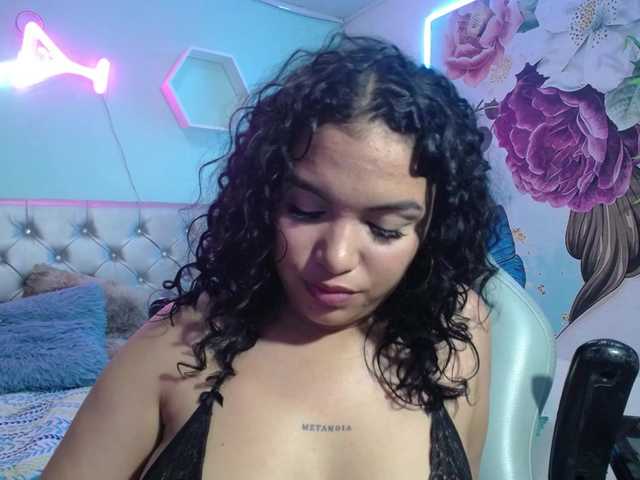valeria-martinez19 live cam on BongaCams