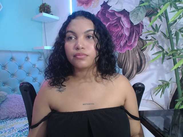 valeria-martinez19 live cam on BongaCams