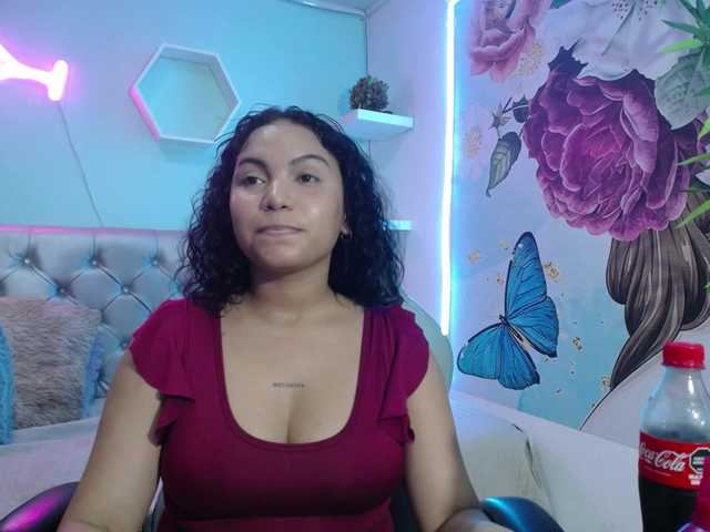 valeria-martinez19 live cam on BongaCams