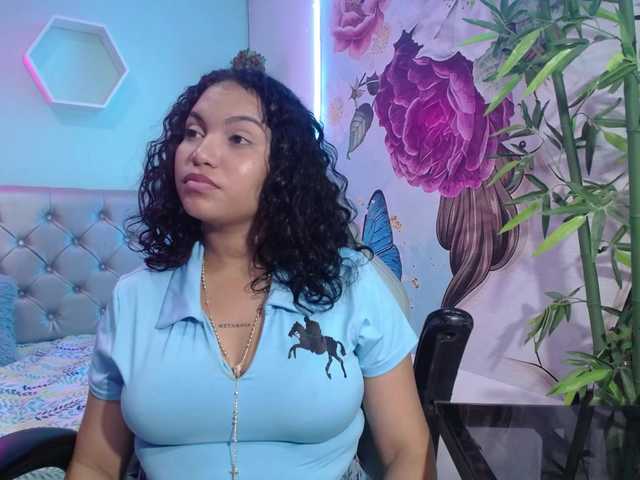 valeria-martinez19 live cam on BongaCams