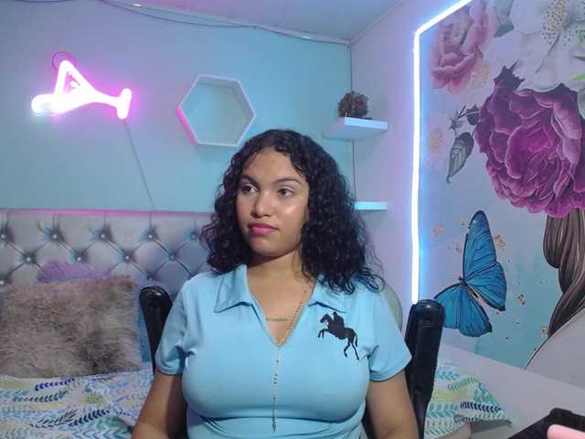 valeria-martinez19 live cam on BongaCams