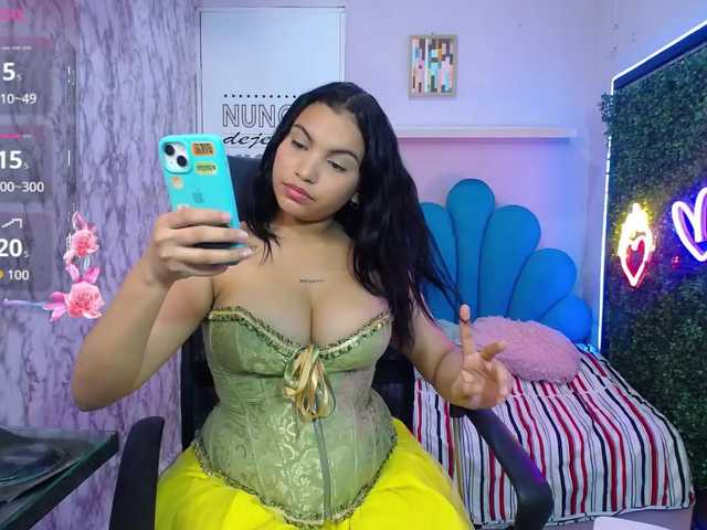 valeria-martinez19 live cam on BongaCams