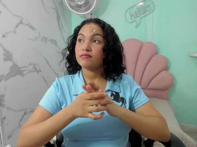 valeria-martinez19 live cam on BongaCams