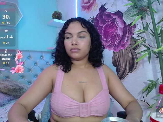 valeria-martinez19 live cam on BongaCams