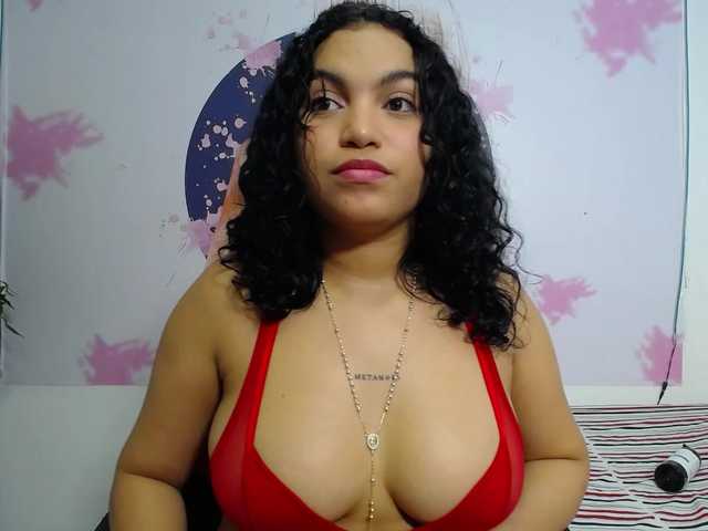 valeria-martinez19 live cam on BongaCams
