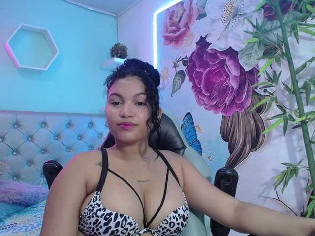 valeria-martinez19 live cam on BongaCams