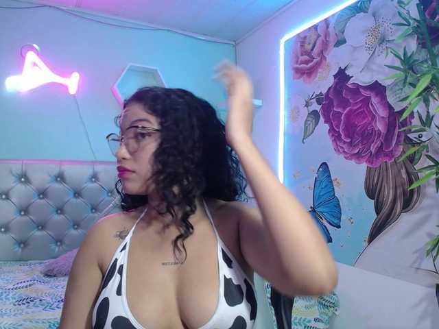 valeria-martinez19 live cam on BongaCams