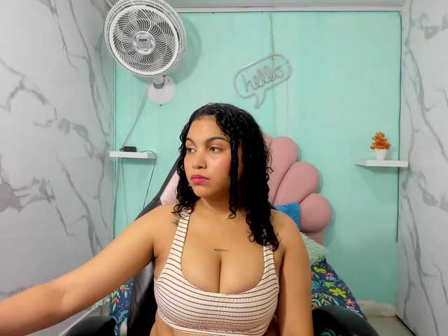valeria-martinez19 live cam on BongaCams