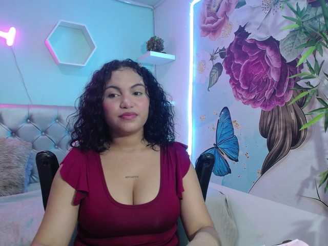 valeria-martinez19 live cam on BongaCams