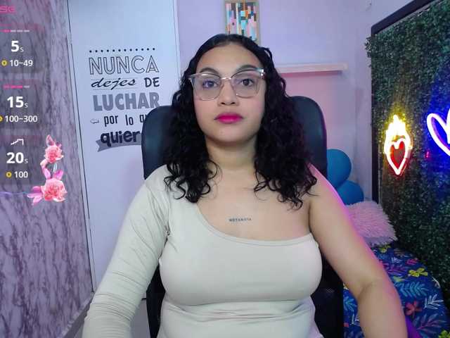 valeria-martinez19 live cam on BongaCams