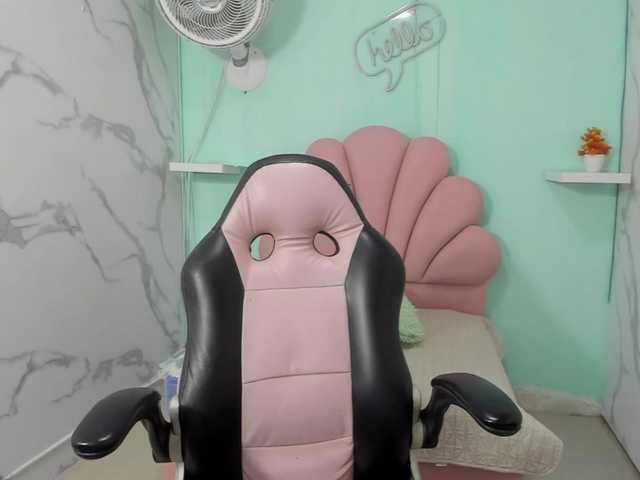 valeria-martinez19 live cam on BongaCams